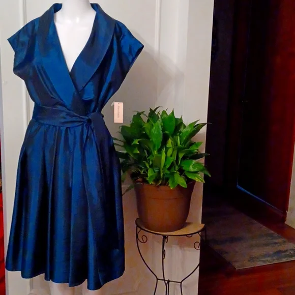 Jones Studio Dresses | Nwt) Jones Studio-Stunning Navy Blue Wrap Style Iridescent Dress Sz 8 | Color: Blue | Size: 8 | Godsfavgirl's Closet Jones Studio Dresses | Nwt) Jones Studio-Stunning Navy Blue Wrap Style Iridescent Dress Sz 8 | Color: Blue | Size: 8 | Godsfavgirl's Closet